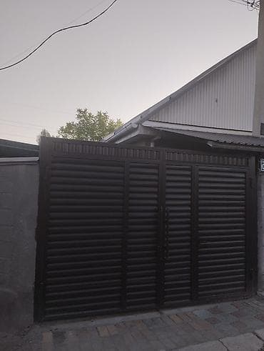 Продаётся частный дом с участком. Район Туббольница. центр at lalafo.kg Продаётся частный дом с участком. Район Туббольница. центр