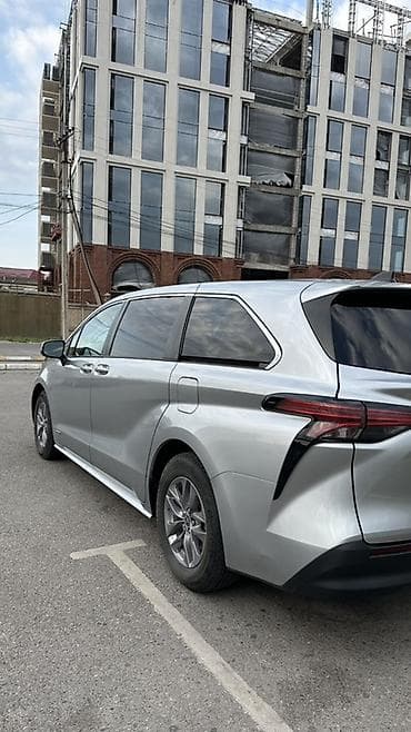 Toyota Sienna: 2021 г., 2.5 л, Гибрид, Минивэн