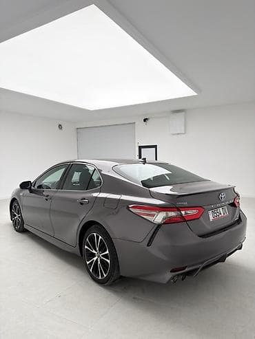 camry 55 гибрид: Toyota Camry: 2019 г., 2.5 л, Вариатор, Гибрид, Седан — 4