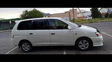 Toyota Gaia: 2004 г., 2 л, Автомат, Бензин, Минивэн — 2