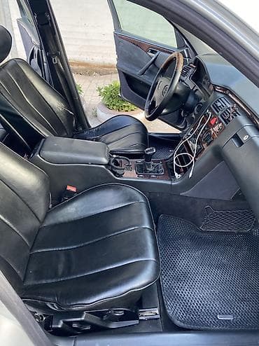 m класс: Mercedes-Benz E-Class: 2001 г., 2.4 л, Механика, Бензин, Седан — 5