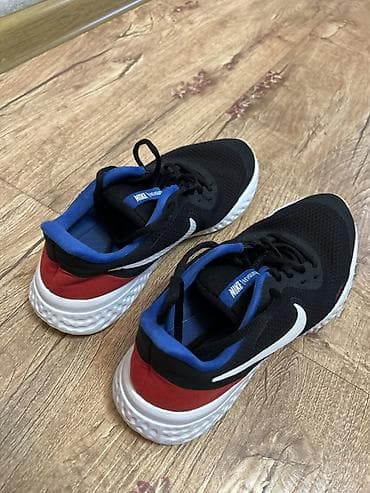 Мырзалардын бут кийими: Эркектердин кроссовкасы, 38, 38.5, Nike, Колдонулган, түсү - Кара, Өзү алып кетүү — 3