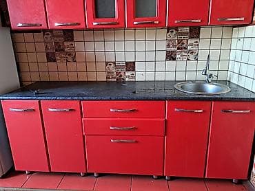 стол под телевизор: Кухонный гарнитур, Б/у, цвет - Красный, Самовывоз — 2