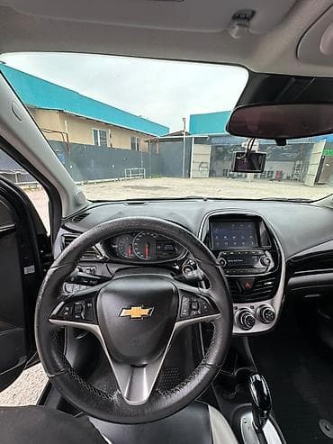 spark shevralet: Chevrolet Spark: 2016 г., Автомат, Хэтчбэк — 4