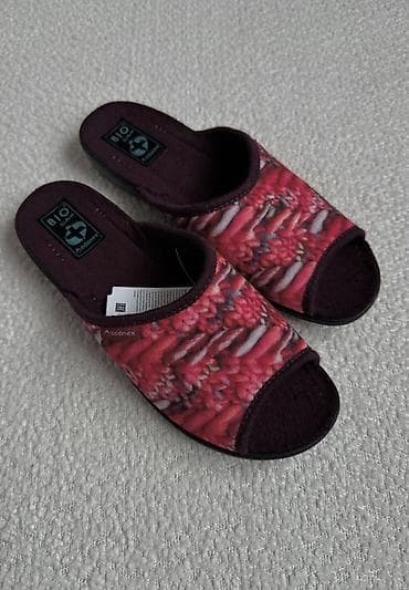 купить шлепки женские: Польские тапочки - Модель: открытый мыс, шлёпки. - Назначение: для — 4