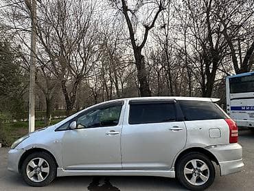 s 550: Toyota WISH: 2003 г., 1.8 л, Автомат, Бензин, Минивэн — 4