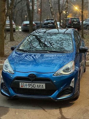 e star: Toyota Aqua: 2017 г., 1.8 л, Гибрид, Хэтчбэк — 4