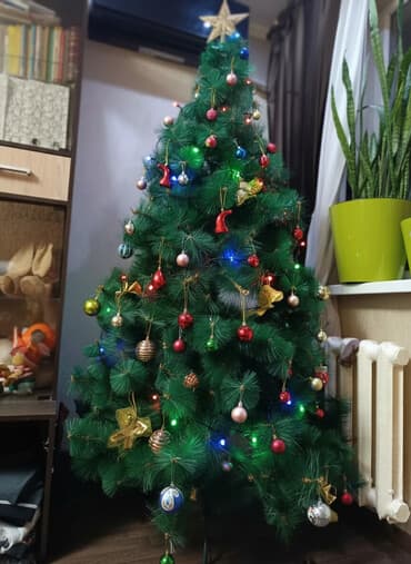 бу искуственный газон: Продаю ёлку в связи с переездом, без игрушек,разбирается — 1