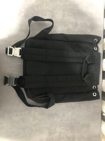 золотая цепока с бриллиантов кулоном: Рюкзак, Материал: Нейлон, Унисекс, Б/у — 2