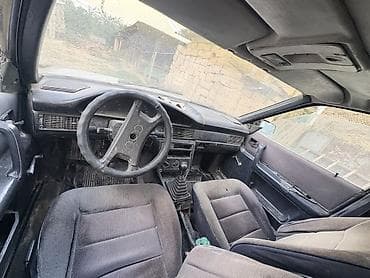 козырек виш: Audi 100: 1984 г., 2.3 л, Механика, Бензин, Седан — 5