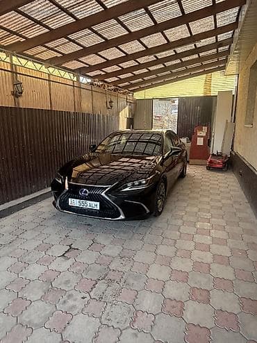 Lexus: Lexus ES: 2018 г., 2.5 л, Автомат, Гибрид, Седан — 2