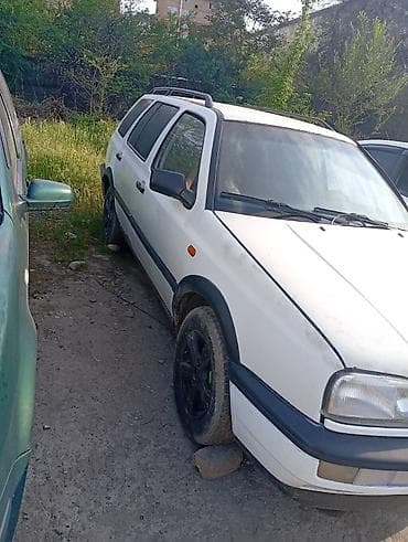 Продажа авто: Volkswagen Golf: 1996 г., 1.8 л, Механика, Бензин, Универсал — 3