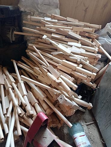 Готовые ступеньки для лестниц: Готовая балясина, Материал: Дерево, Для лестницы — 2