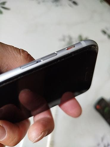 купить iphone 6 бу: IPhone 6s, 32 ГБ, Space Gray. акб. 80%. Идеальное состояние, Все — 5