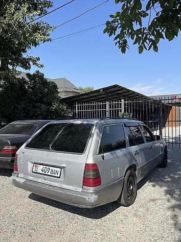 Mercedes-Benz E-Class: 1994 г., 2 л, Механика, Бензин, Универсал — 4
