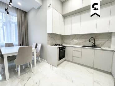 продается квартира золотой квадрат: 3 комнаты — 4