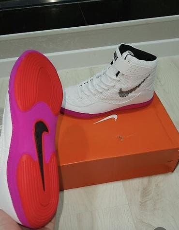 кроссовки парные: Мужские кроссовки, 42.5, 42, Nike, Новый, цвет - Белый, Бесплатная доставка — 3