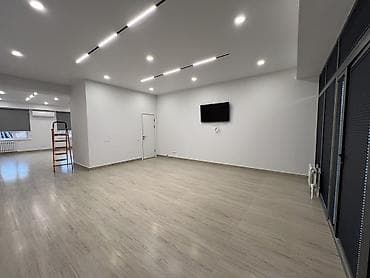 81: Аренда офисов, 81 м², В жилом комплексе, С отдельным сан узлом, С юридическим адресом — 2