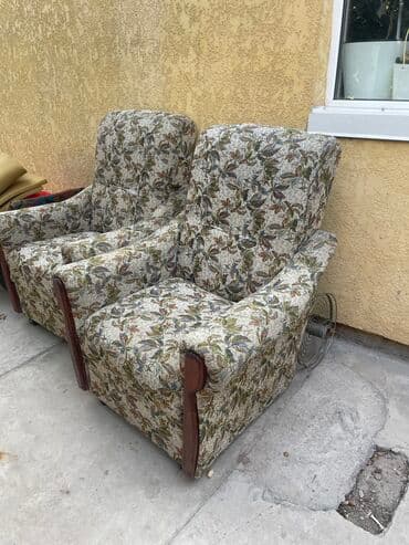 сдать старый диван и купить новый: Продаются срочно!! — 1