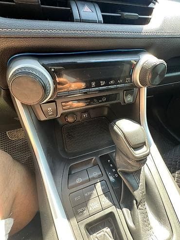 lend cruizer: Toyota RAV4: 2019 г., 2.5 л, Автомат, Бензин, Кроссовер — 9