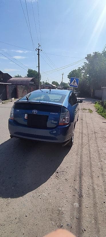 toyo: Toyota Prius: 2005 г., Автомат, Гибрид, Хэтчбэк — 3