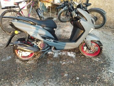 купить трактор мтз из европы: Макси-скутер 150 куб. см, Бензин, Б/у — 6