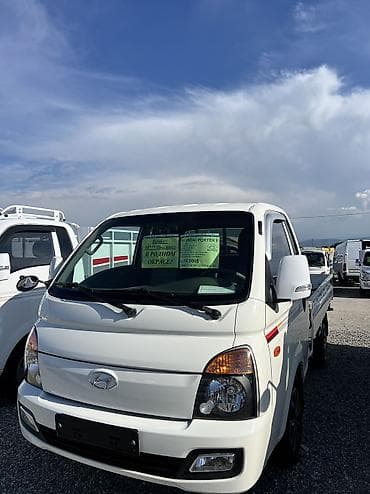 Hyundai Porter: 2019 г., 2.5 л, Механика, Дизель at lalafo.kg Hyundai Porter: 2019 г., 2.5 л, Механика, Дизель