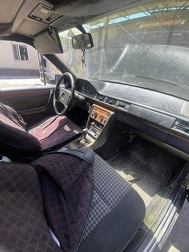 мэри: Mercedes-Benz W124: 1990 г., 2.3 л, Механика, Бензин, Седан — 2