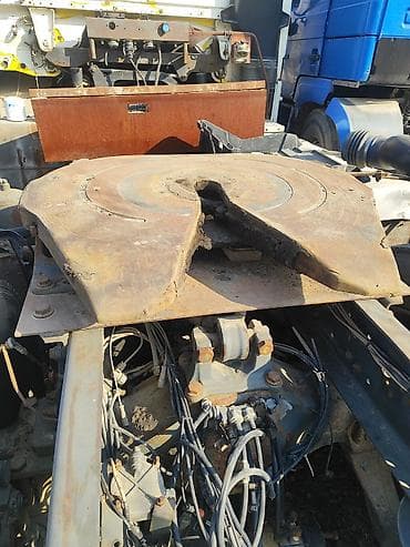 Катализаторлорду сатып алуу: Фаркоп Жүк ташуучу унаалар үчүн Volvo — 1