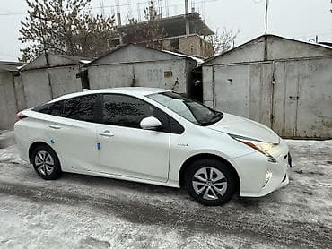 lexus rx: Toyota Prius: 2017 г., Гибрид, Хэтчбэк — 10