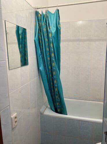 сдаю полдом бишкек: 40 м², 2 комнаты, Подвал, погреб, Забор, огорожен — 7