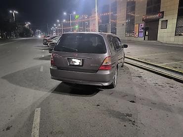 Honda Shuttle: 2001 г., 2.3 л, Автомат, Бензин, Универсал