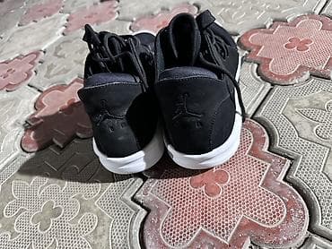 second hand: Мужские кроссовки, 43, Jordan, Б/у, цвет - Черный, Самовывоз — 2