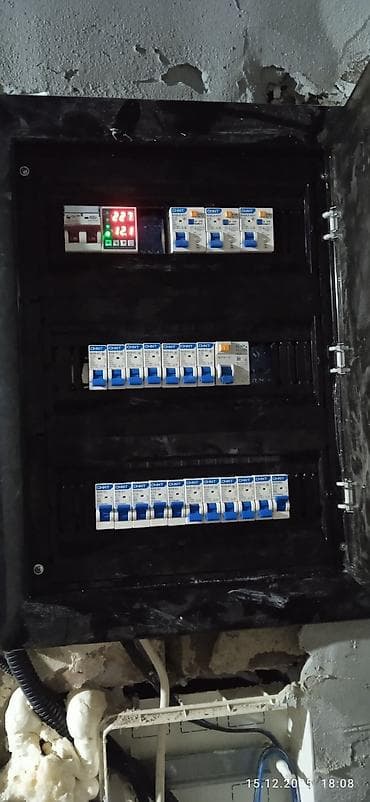 установка сафитов: Электромонтажные работы по дизайн-проекту. Выполняется монтаж — 5