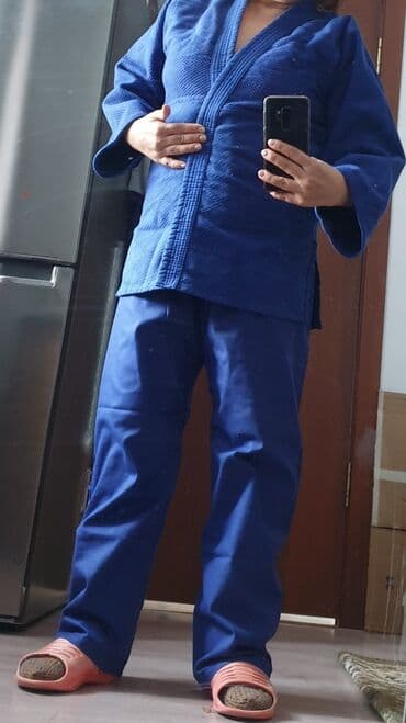 Кимоно дзюдо. Почти новый, размер 3 рост 160. Отдам за 1800