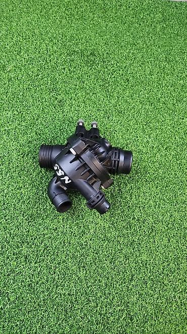 Транспорт: Термостат BMW 2011 г., Колдонулган, Оригинал, Германия — 3