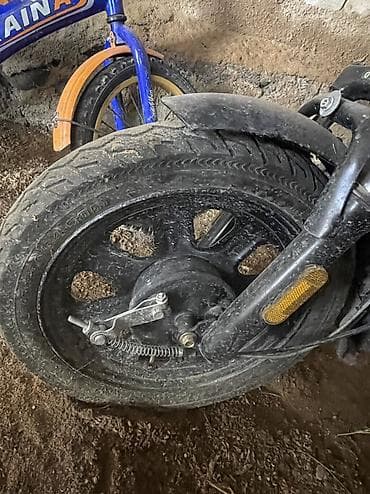 sprinter 4wd: Электроскутер с передней корзиной - Компактный городской — 10