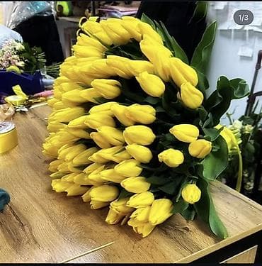 Хозтовары: Букет из жёлтых тюльпанов - Яркие свежесрезанные тюльпаны насыщенного — 1