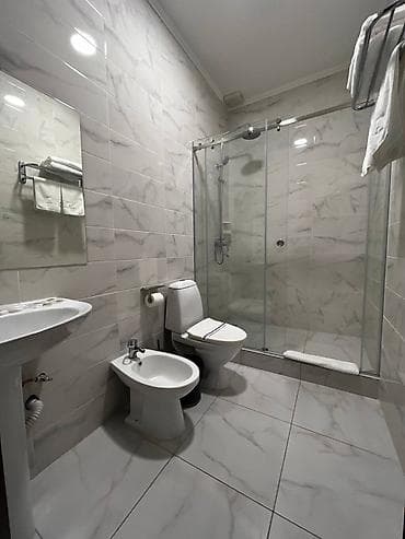 Продажа магазинов: 📍с.Сары-Ой 🔘1-комната 🔘50м² Продается коттедж в ЦО "Радуга Плюс" О — 10