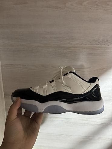 черные туфли: Мужские кроссовки, 43, Air Jordan, Новый, цвет - Белый — 3