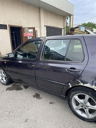 aion s plus: Volkswagen Golf: 1993 г., 1.8 л, Механика, Бензин, Хэтчбэк — 6