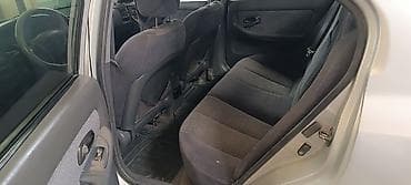 авто сатуу: Hyundai Avante: 2002 г., 1.5 л, Кол менен иштөөчү, Бензин, Седан — 5