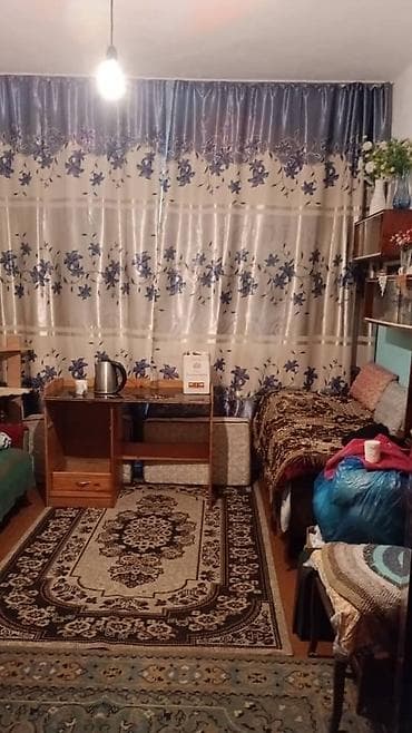 Комнаты: 17 м² — 1