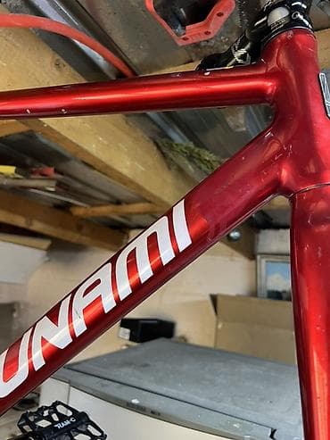 вел: Продам Раму Tsunami snm100 размер Lу рамы есть немного на перьев — 4