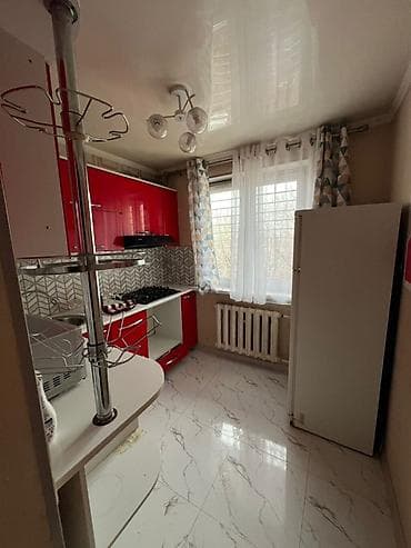 сниму квартиру 3: 3 комнаты, Собственник — 1