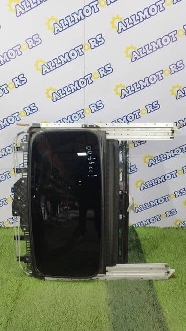 кофр на крышу автомобиля: Subaru Outback 2010 год, люк — 1