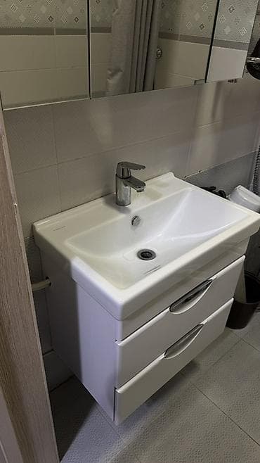тумба с раковиной в ванную: Тумба для ванны, Б/у, С раковиной, Самовывоз, цвет - Белый — 2