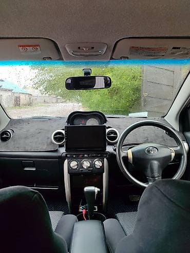 subaru outback 2006: Toyota Ist: 2004 г., 1.3 л, Автомат, Бензин, Хэтчбэк — 6