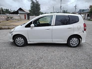 2 8: Honda Fit: 2003 г., 1.3 л, Автомат, Бензин, Хэтчбэк — 2