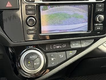 Транспорт: Toyota Prius C: 2016 г., 1.5 л, Автомат, Гибрид, Хэтчбэк — 8